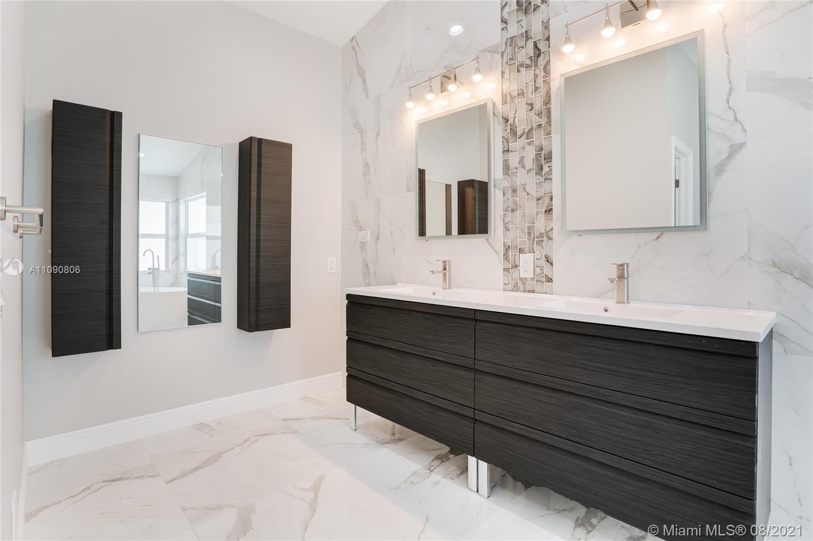 23162 L L'Ermitage Circle Boca Raton, FL 33433 - Photo 22 of 32 Gallery Image 22