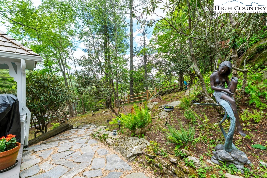 137 Oak Boone, NC 28607 - Photo 35 of 50 Gallery Image 35