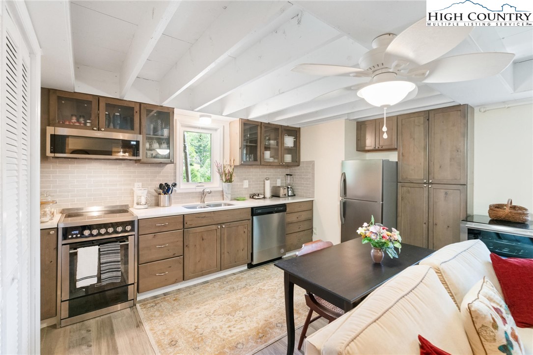 137 Oak Boone, NC 28607 - Photo 45 of 50 Gallery Image 45