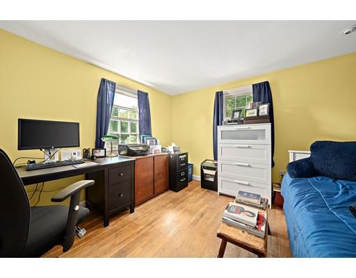 69 Queens Brook Road Pembroke, MA 02359 - Photo 11 of 22 Gallery Image 11