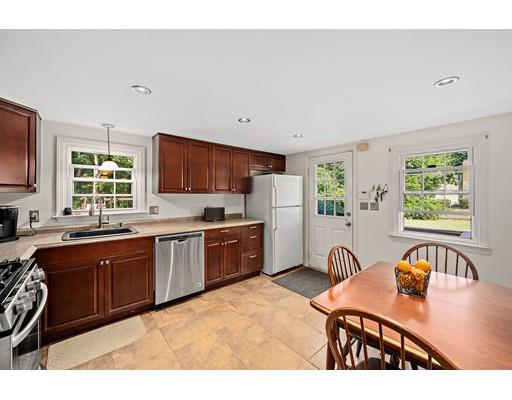 69 Queens Brook Road Pembroke, MA 02359 - Photo 2 of 22 Gallery Image 2