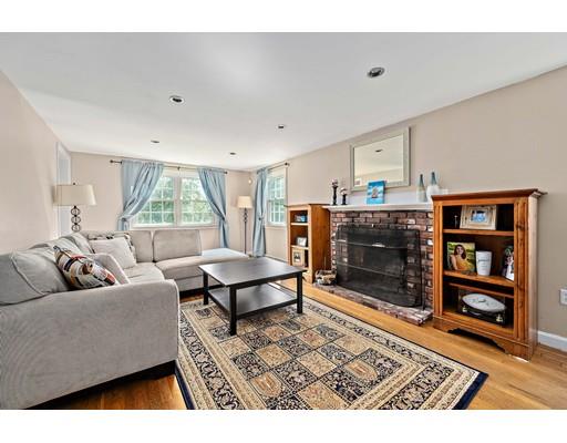 69 Queens Brook Road Pembroke, MA 02359 - Photo 4 of 22 Gallery Image 4