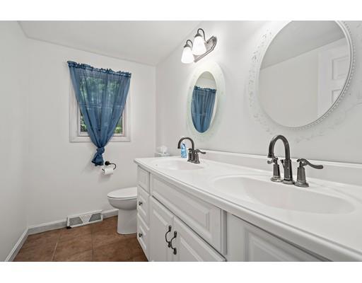 69 Queens Brook Road Pembroke, MA 02359 - Photo 7 of 22 Gallery Image 7