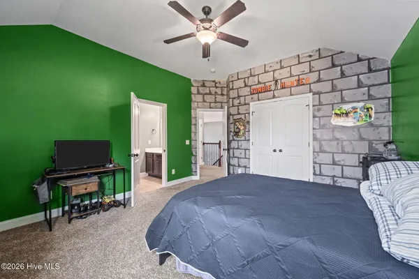 $450,000 | 317 Bear Run, Maple Hill, NC 28454