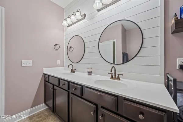 $450,000 | 317 Bear Run, Maple Hill, NC 28454