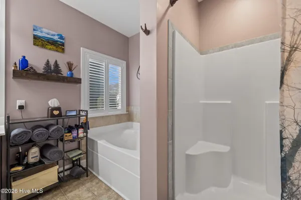 $450,000 | 317 Bear Run, Maple Hill, NC 28454