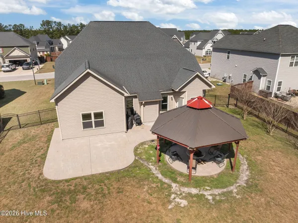 $450,000 | 317 Bear Run, Maple Hill, NC 28454