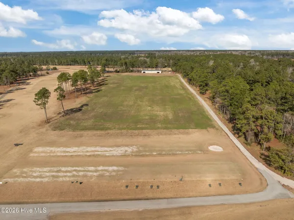 $450,000 | 317 Bear Run, Maple Hill, NC 28454