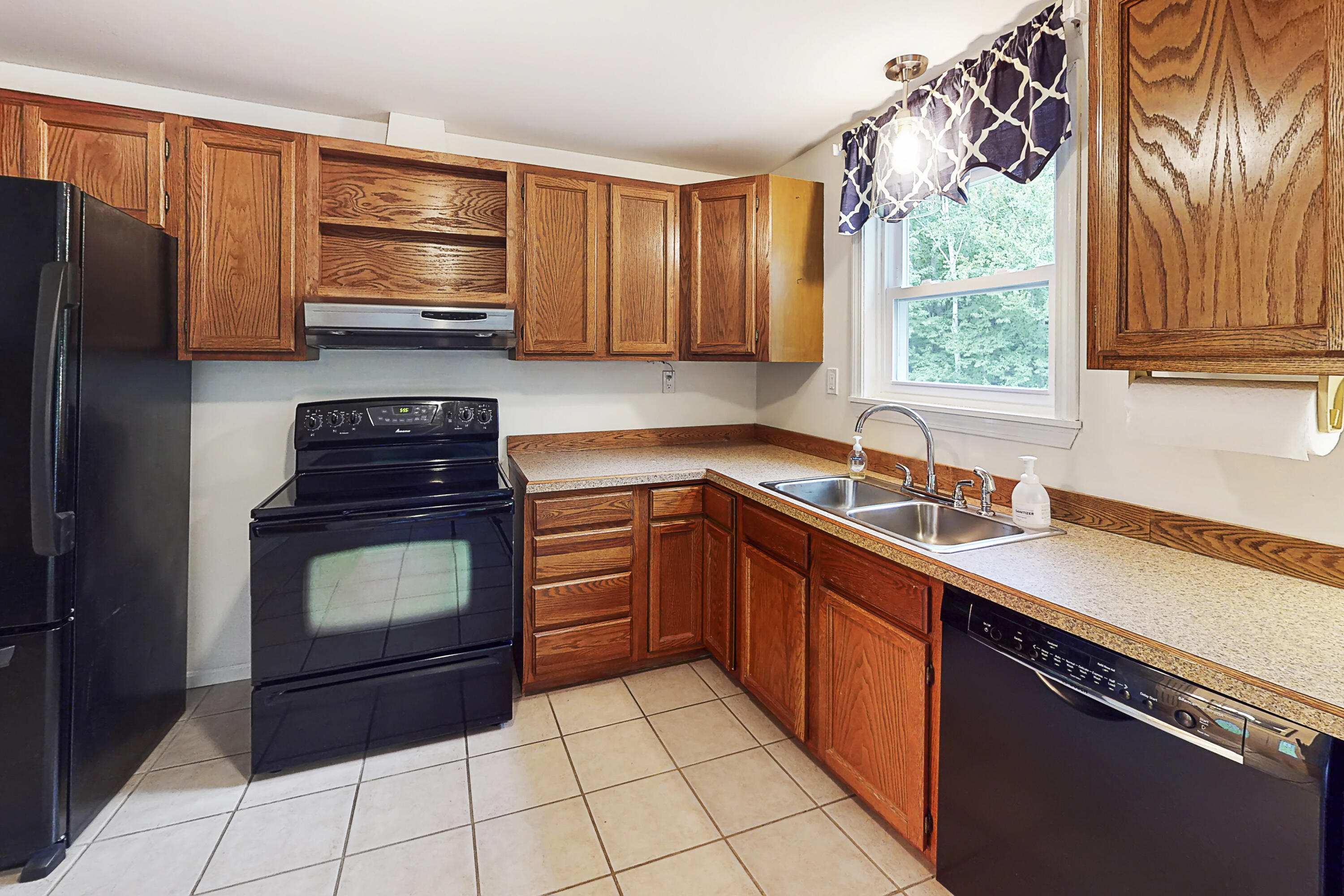 12 Oak Ridge Drive Standish, ME 04084 - Photo 17 of 58 12 Oak Ridge Lane_006