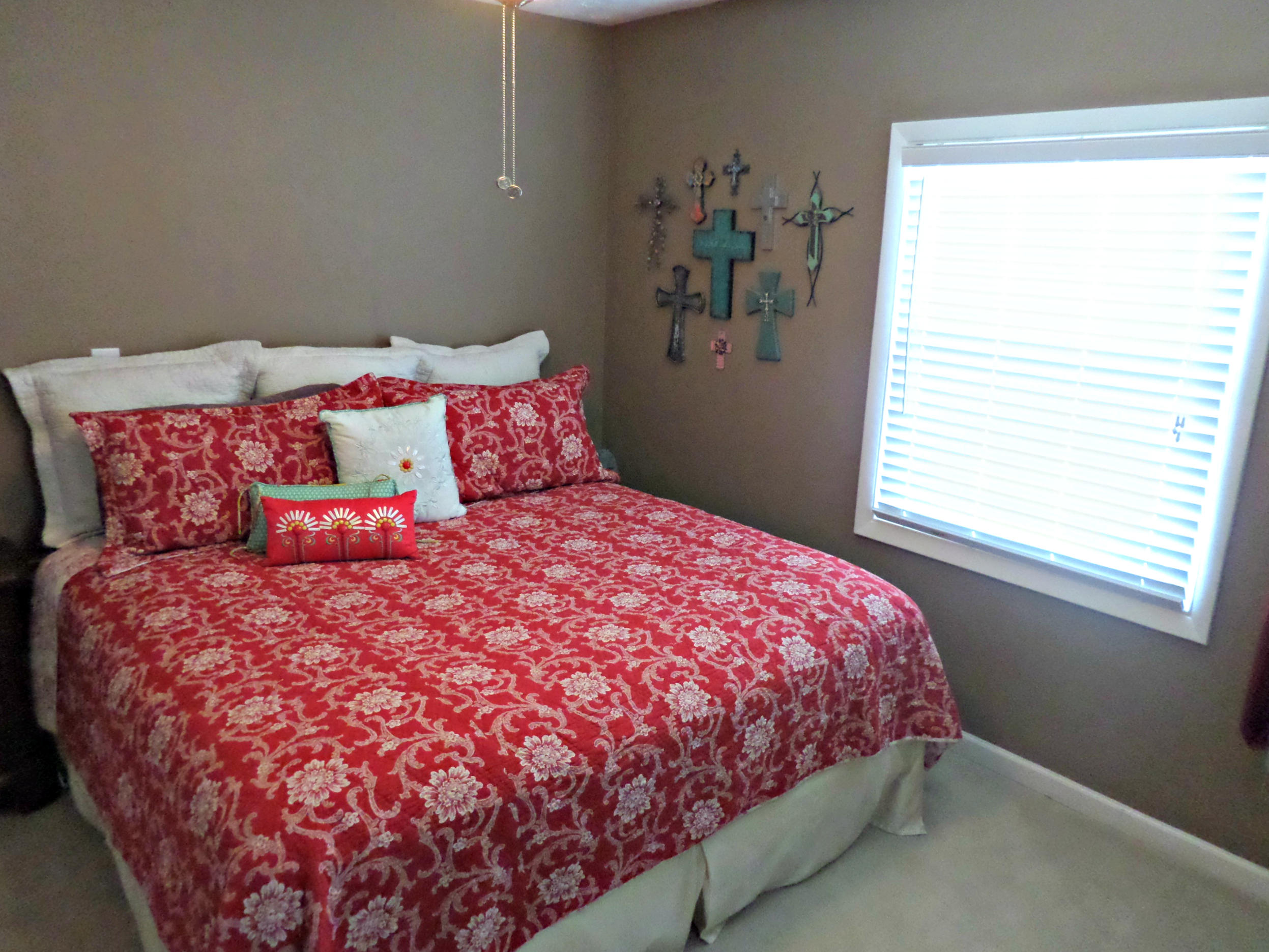 102 West Lincoln Road Oak Ridge, TN 37830 - Photo 9 of 23 Master Bedroom