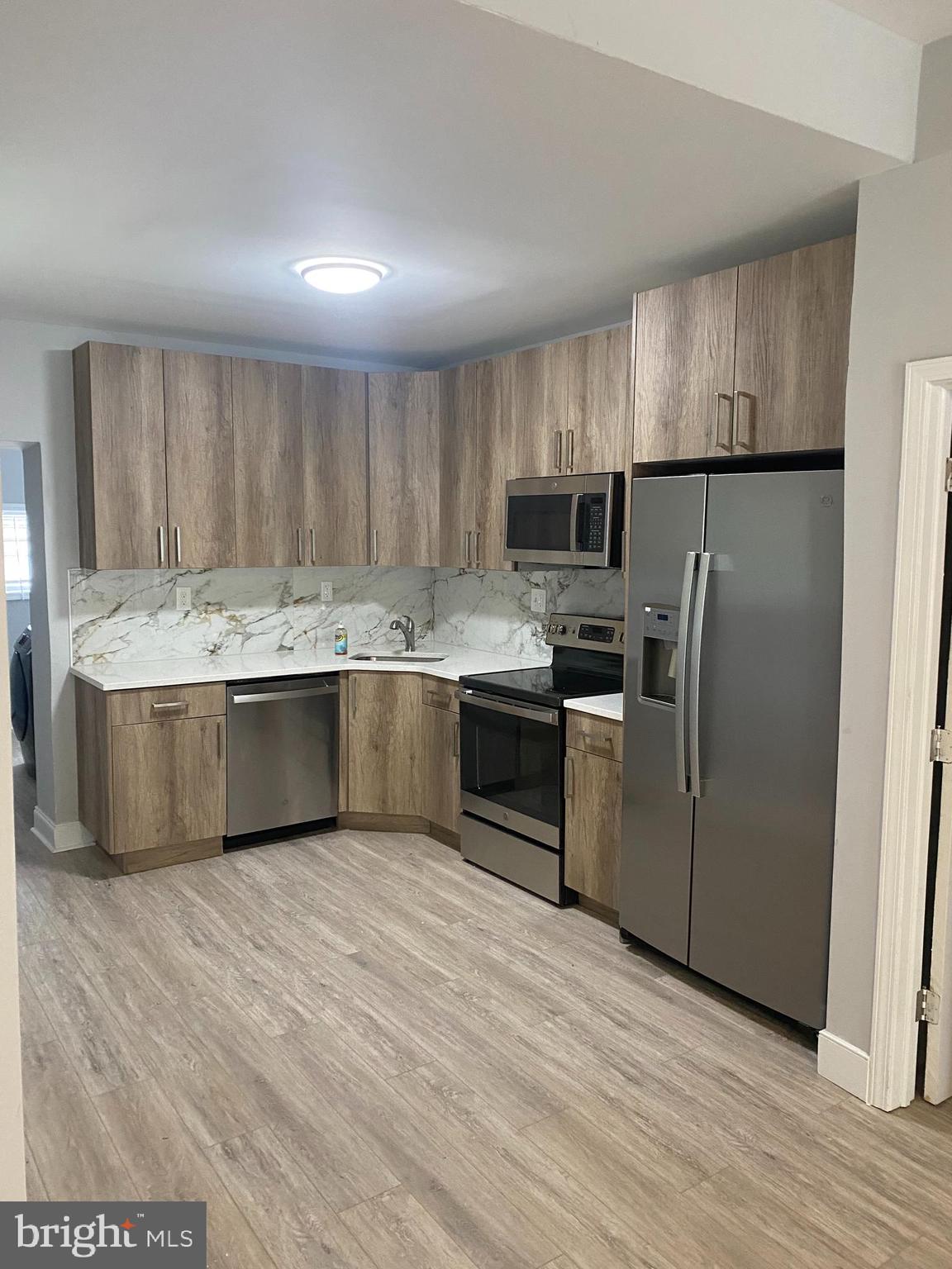 2850 D Street Philadelphia, PA 19134 - Photo 1 of 11