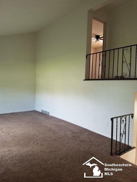 18381 Middlebelt Road Livonia, MI 48152 - Photo 8 of 20 31321180-7.JPG