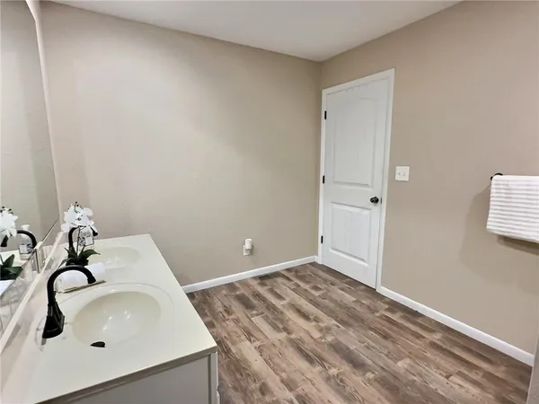 $269,900 | 506 West South Street, Nevada, MO 64772