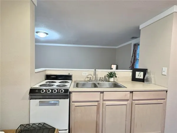 $269,900 | 506 West South Street, Nevada, MO 64772