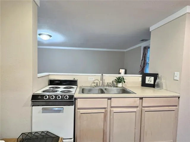 $275,900 | 506 West South Street, Nevada, MO 64772