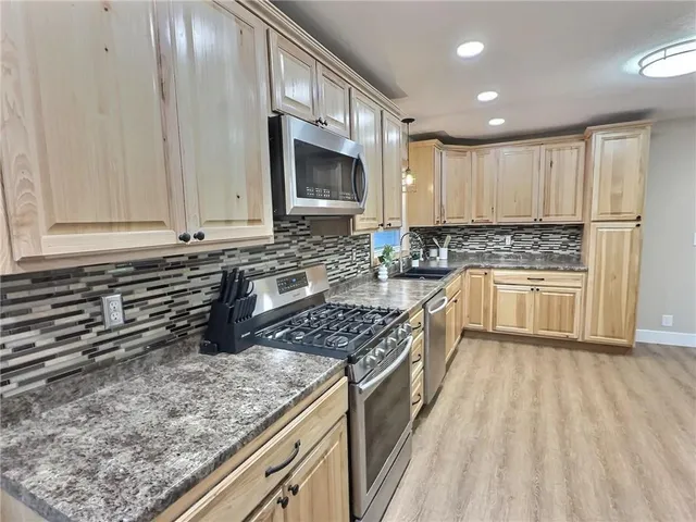 $269,900 | 506 West South Street, Nevada, MO 64772