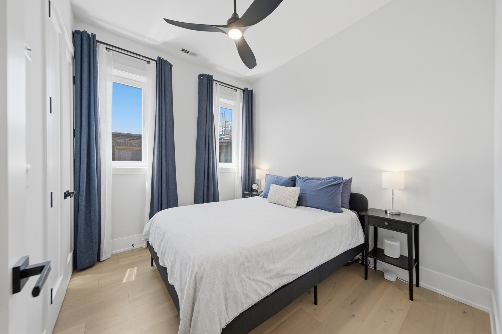 1145 West Addison Street, Unit 3 Chicago, IL 60613 - Photo 13 of 25