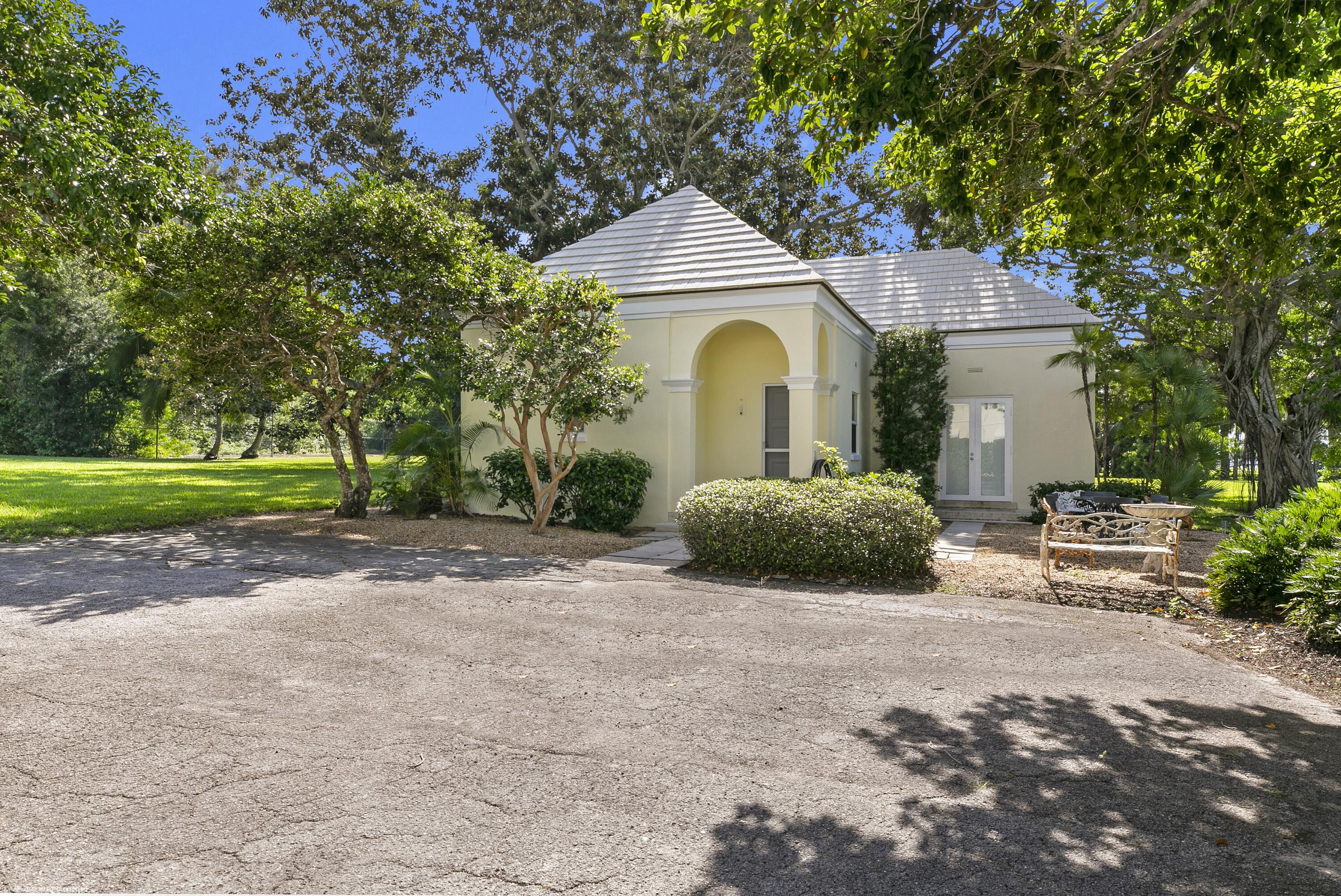 216 South Beach Road Hobe Sound, FL 33455 - Photo 15 of 20 216 South Beach Rd 013