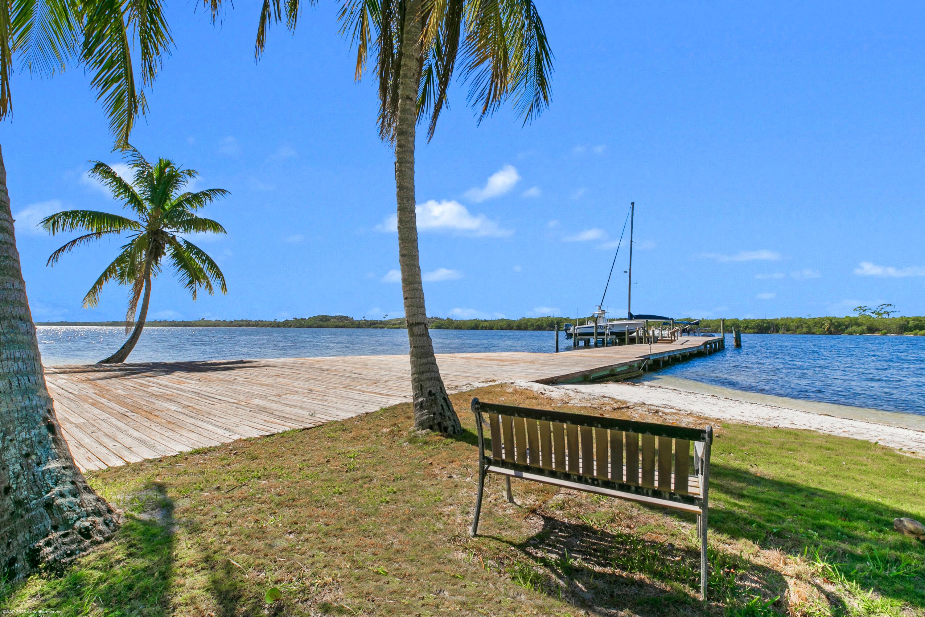 216 South Beach Road Hobe Sound, FL 33455 - Photo 10 of 20 216 South Beach Rd 030