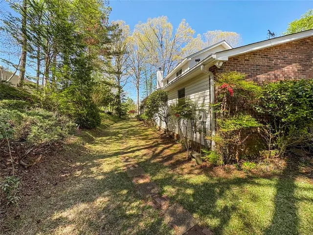 $475,000 | 930 East Lake Drive, Gainesville, GA 30506