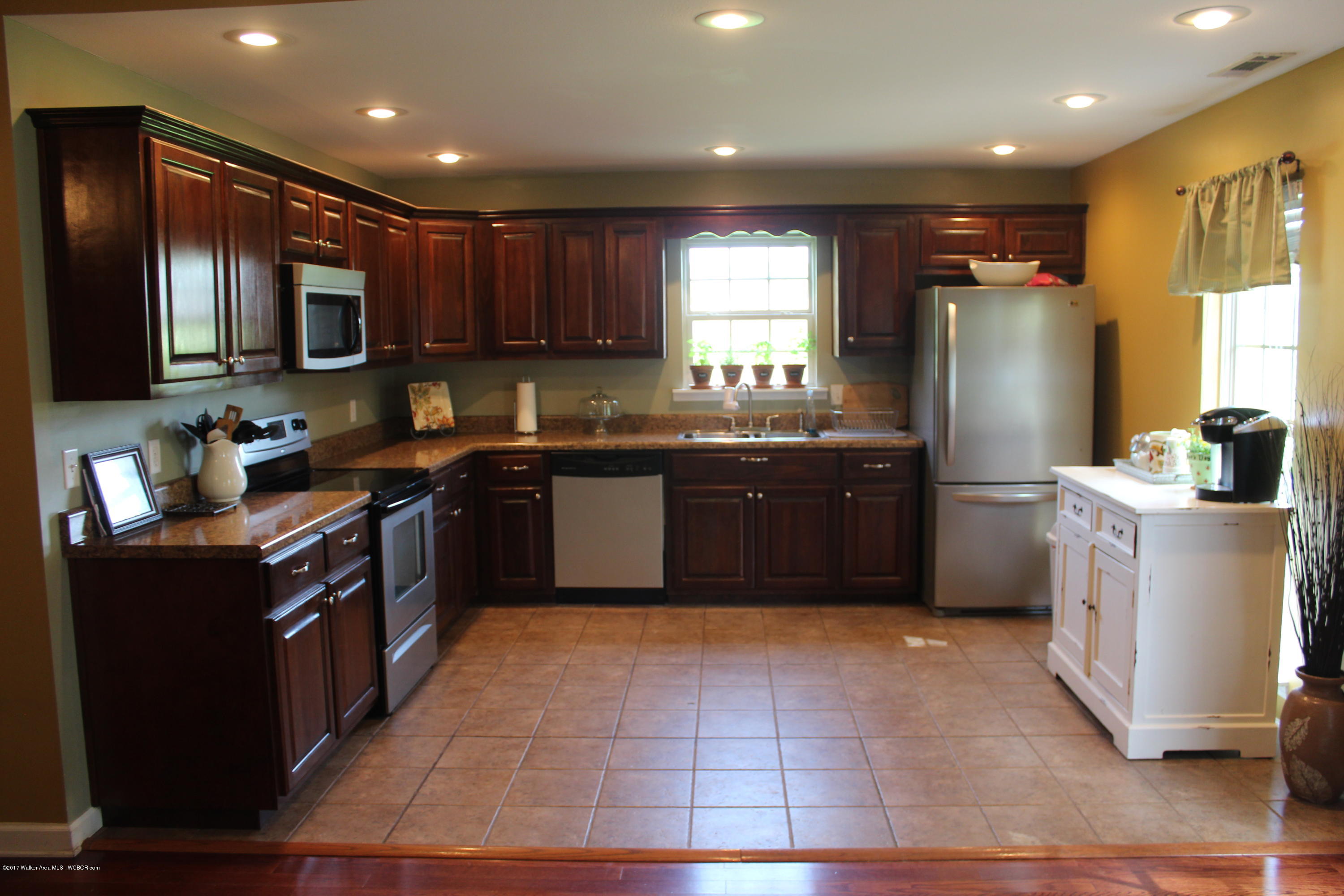 190 Riviera Drive Winfield, AL 35594 - Photo 12 of 15 Gallery Image 12