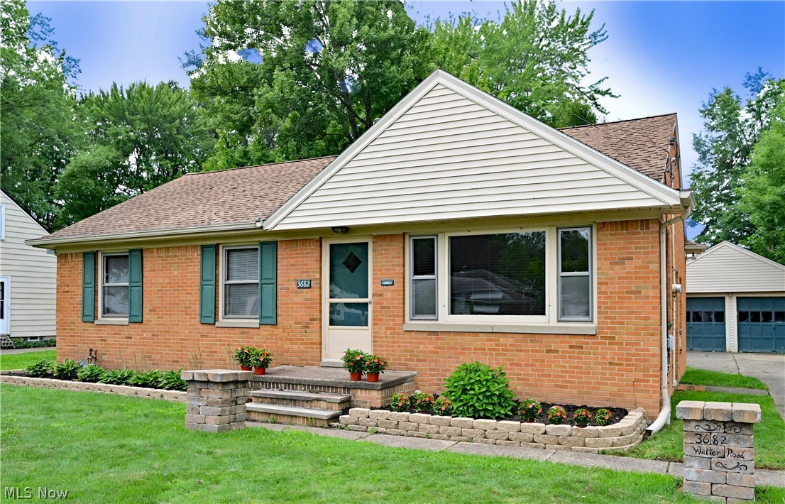3682 Walter Road North Olmsted, OH 44070 - Photo 1 of 32 Gallery Image 1