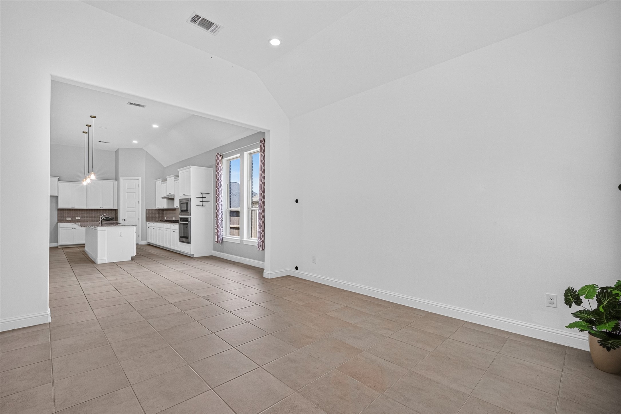 13326 Lake Chesdin Road Houston, TX 77044 - Photo 16 of 47 Gallery Image 16