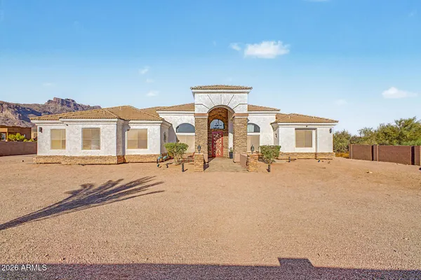 $849,000 | 529 South Val Vista Road, Apache Junction, AZ 85119