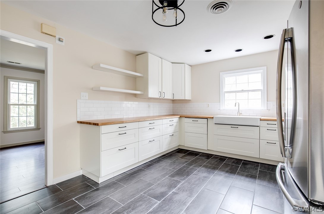 7627 Cherokee Road Richmond, VA 23225 - Photo 2 of 50 Gallery Image 2