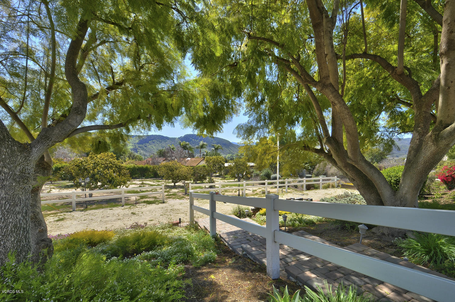 11060 East Las Posas Road Camarillo, CA 93012 - Photo 26 of 36 SKY_33
