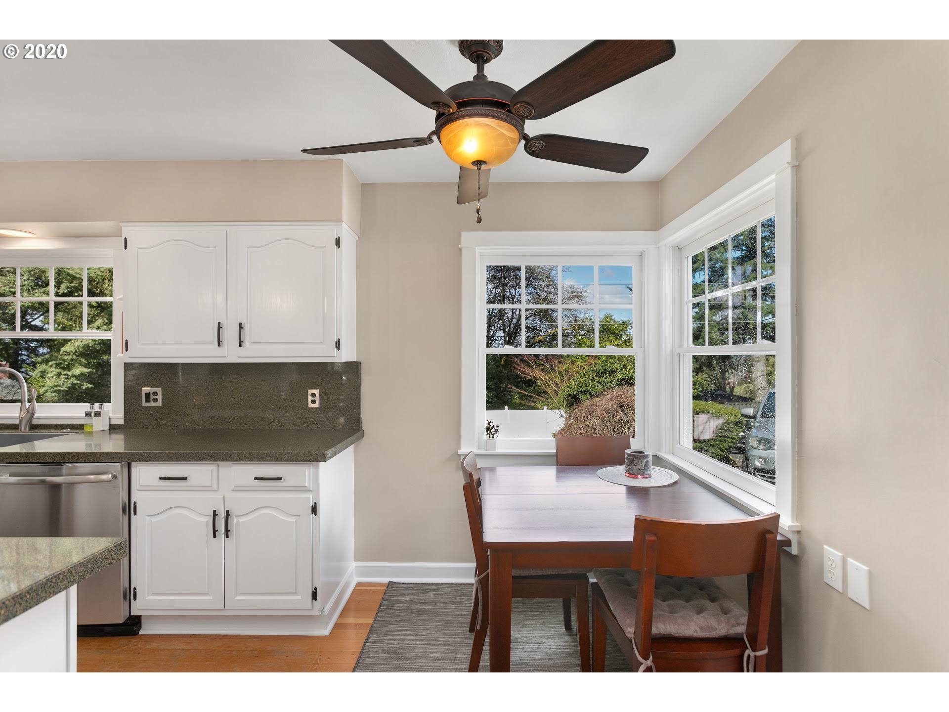 11960 Southwest Lesser Road Portland, OR 97219 - Photo 11 of 25 Gallery Image 11