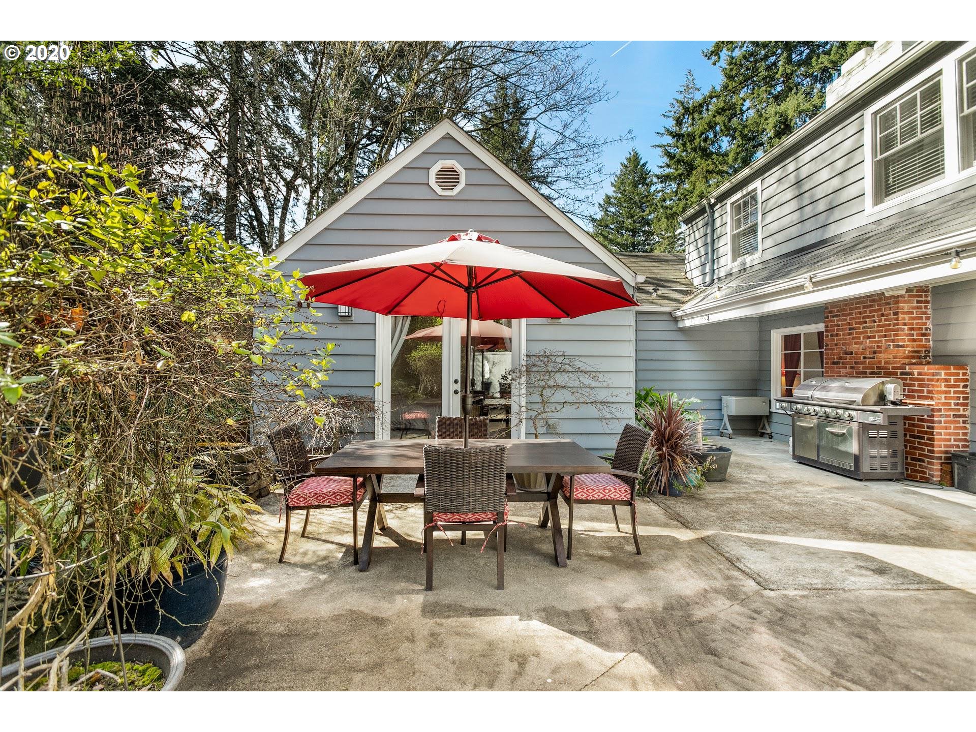 11960 Southwest Lesser Road Portland, OR 97219 - Photo 25 of 25 Gallery Image 25