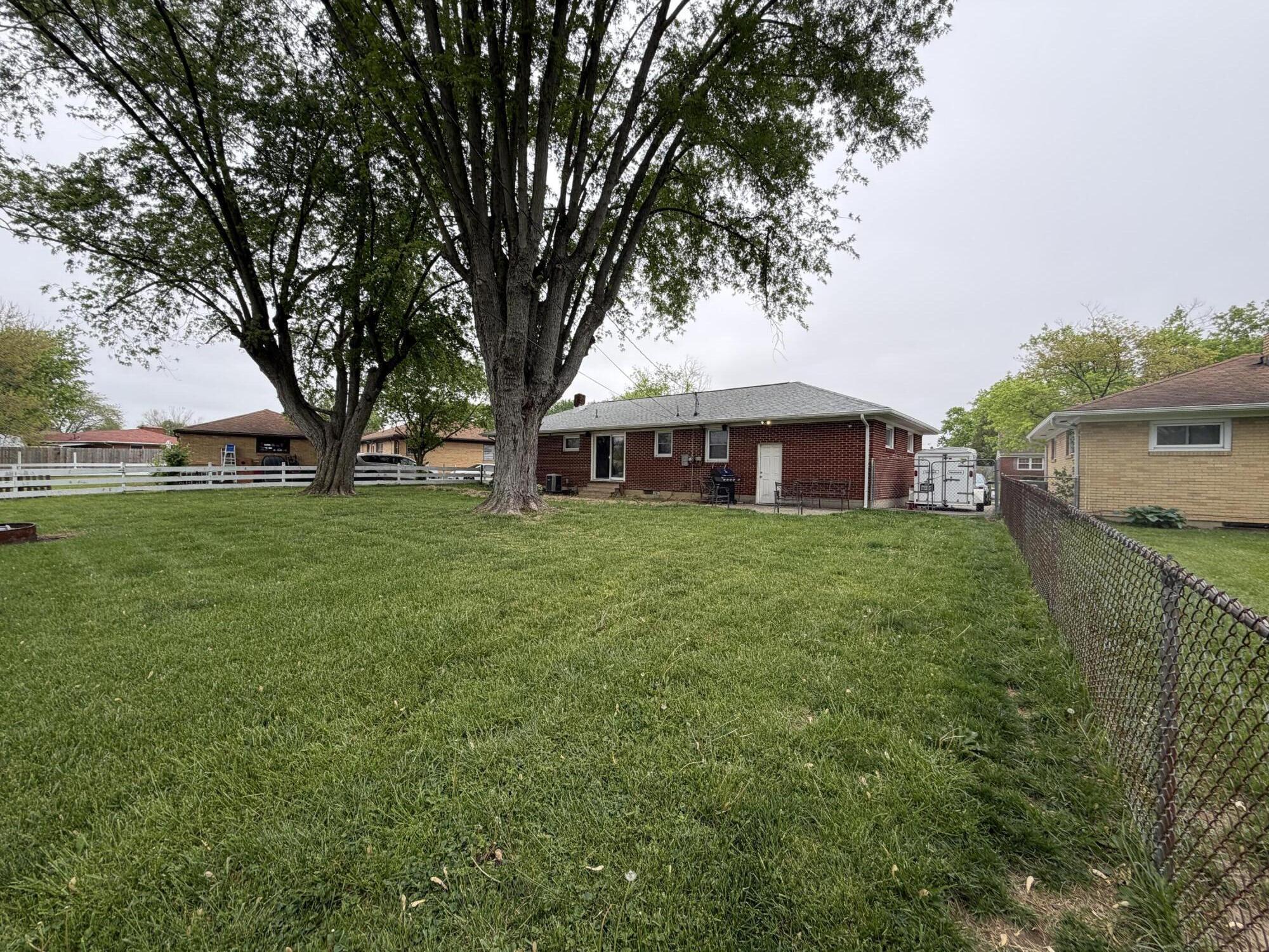 5145 West Ridgewood Road Springfield, OH 45503 - Photo 5 of 24