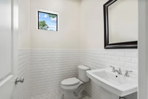 $649,000 | 908 Thompson Street, Houston, TX 77007
