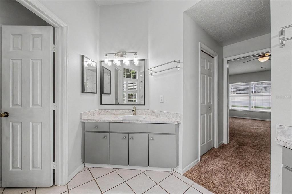 4021 Lithia Ridge Boulevard Valrico, FL 33596 - Photo 24 of 48