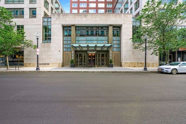 $2,100,000 | 400 Stuart Street, Unit 21B, Boston, MA 02116