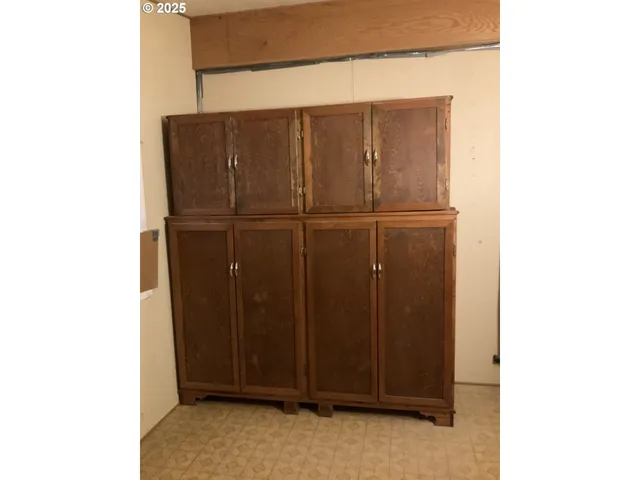 a view of a closet area