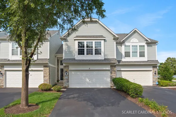$325,000 | 509 Valentine Way, Unit 495, Oswego, IL 60543