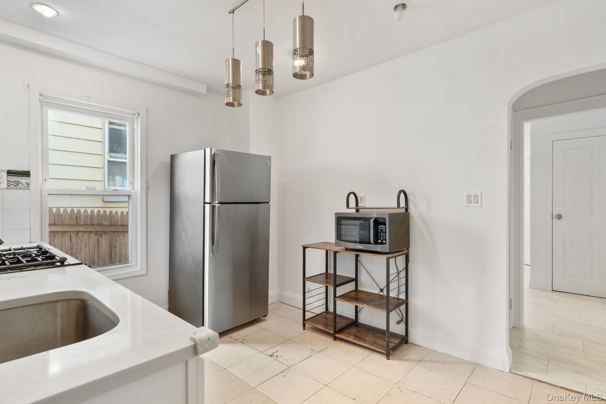 90-22 82nd Road Queens, NY 11385 - Photo 14 of 37