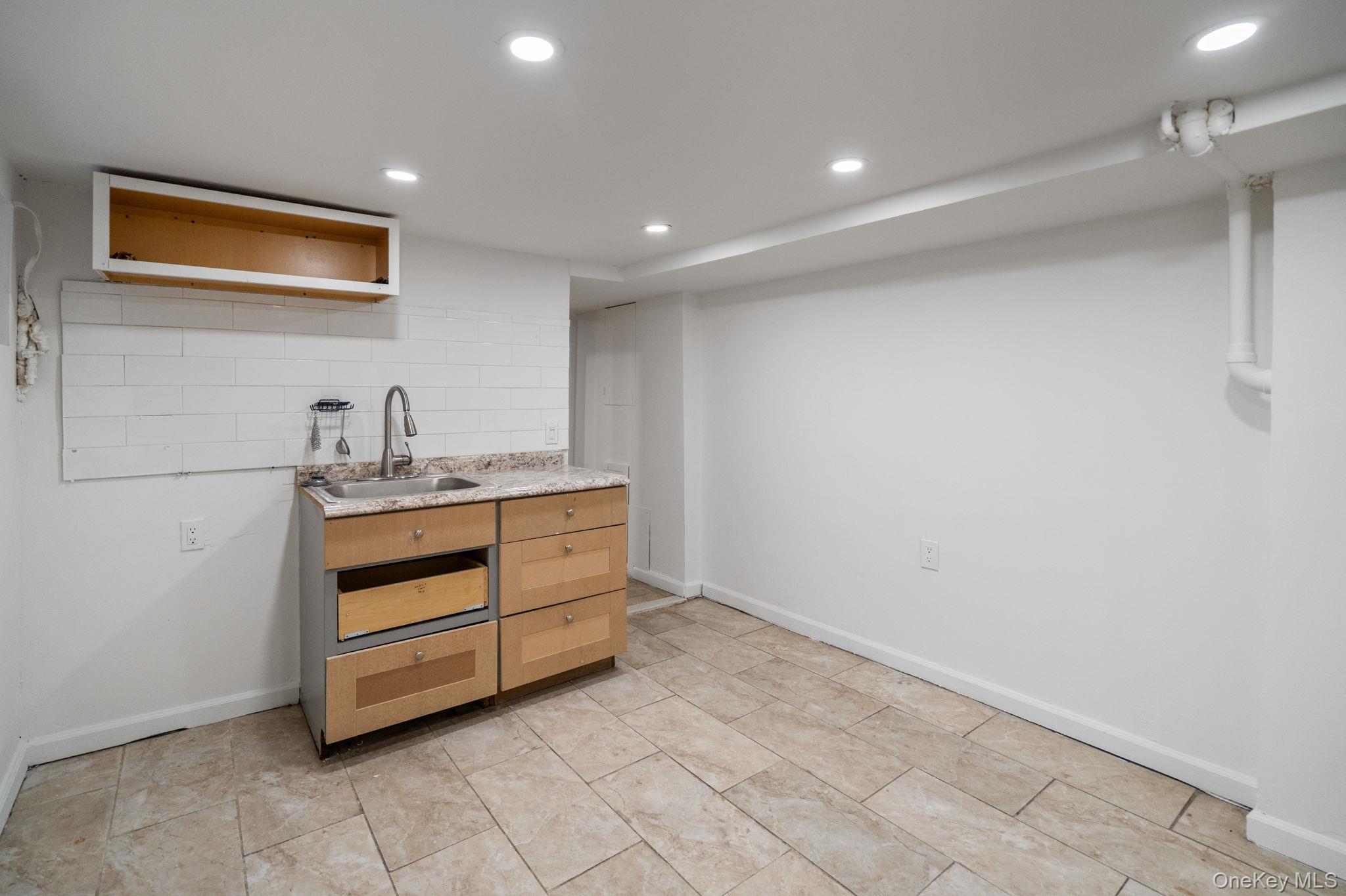 90-22 82nd Road Queens, NY 11385 - Photo 28 of 37