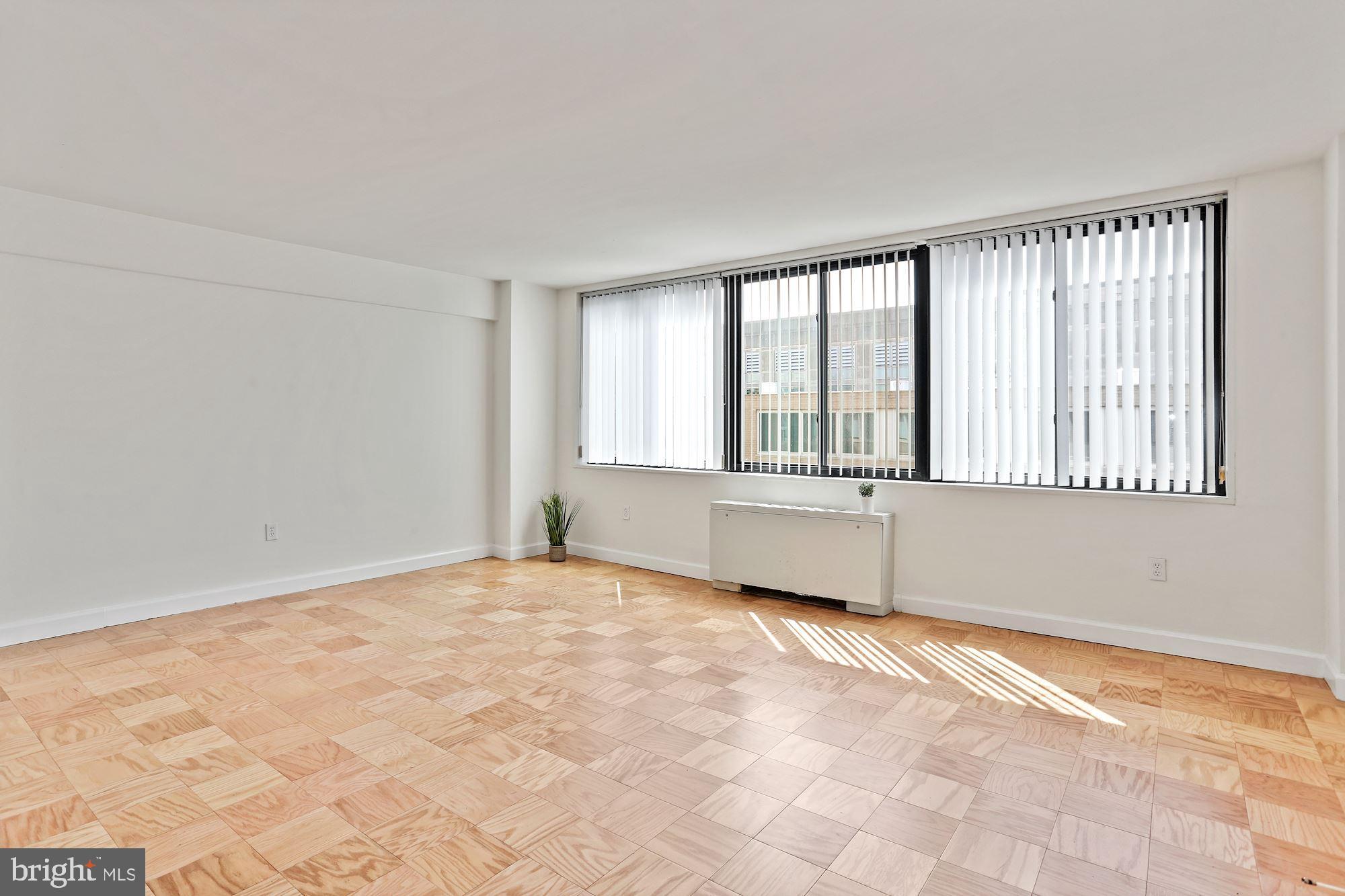 2030 F Street Northwest, Unit 910 Washington, DC 20006 - Photo 16 of 50 Living / Bed Area