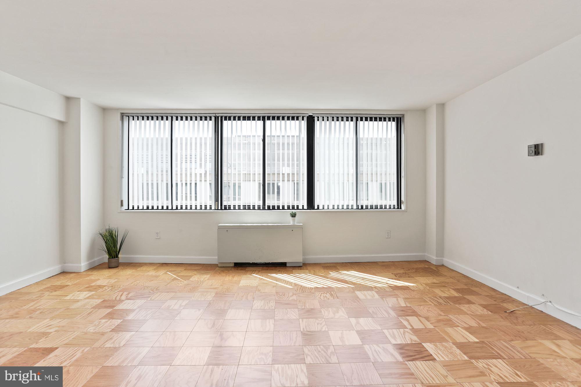 2030 F Street Northwest, Unit 910 Washington, DC 20006 - Photo 17 of 50 Bright windows!