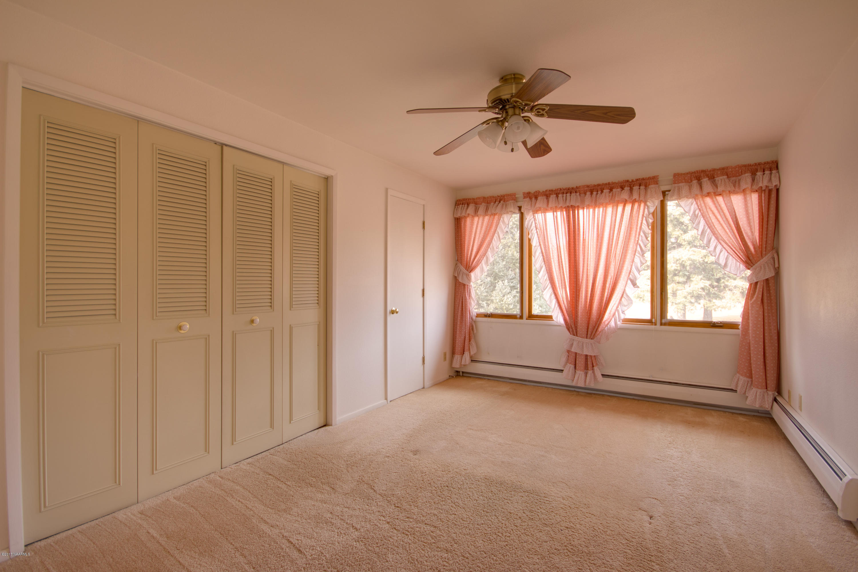 509 West Apache Road Flagstaff, AZ 86001 - Photo 25 of 30 IMG_2967_69_68_70_71_72mattix
