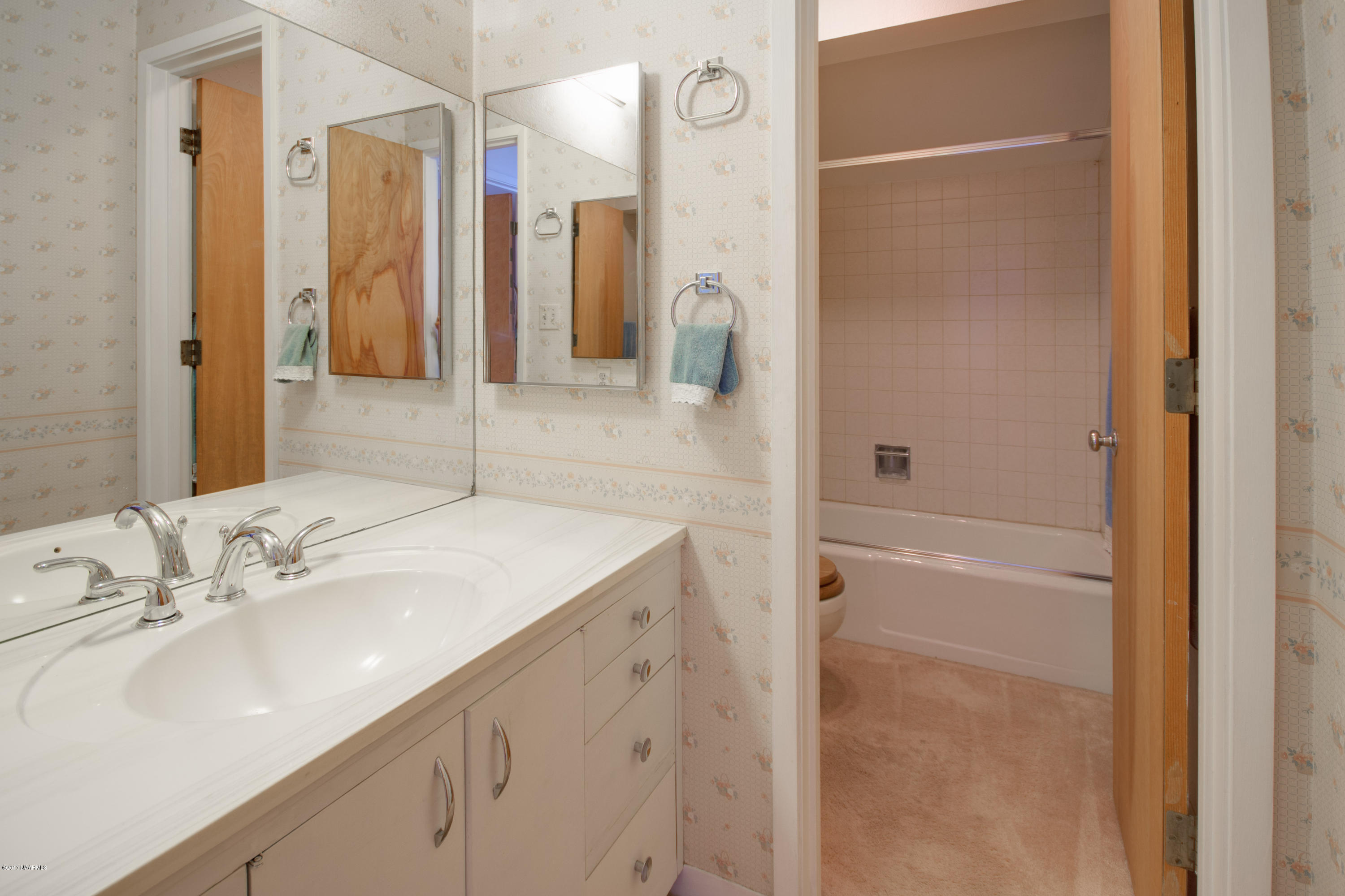 509 West Apache Road Flagstaff, AZ 86001 - Photo 26 of 30 IMG_2973_4_5mattix-Edit