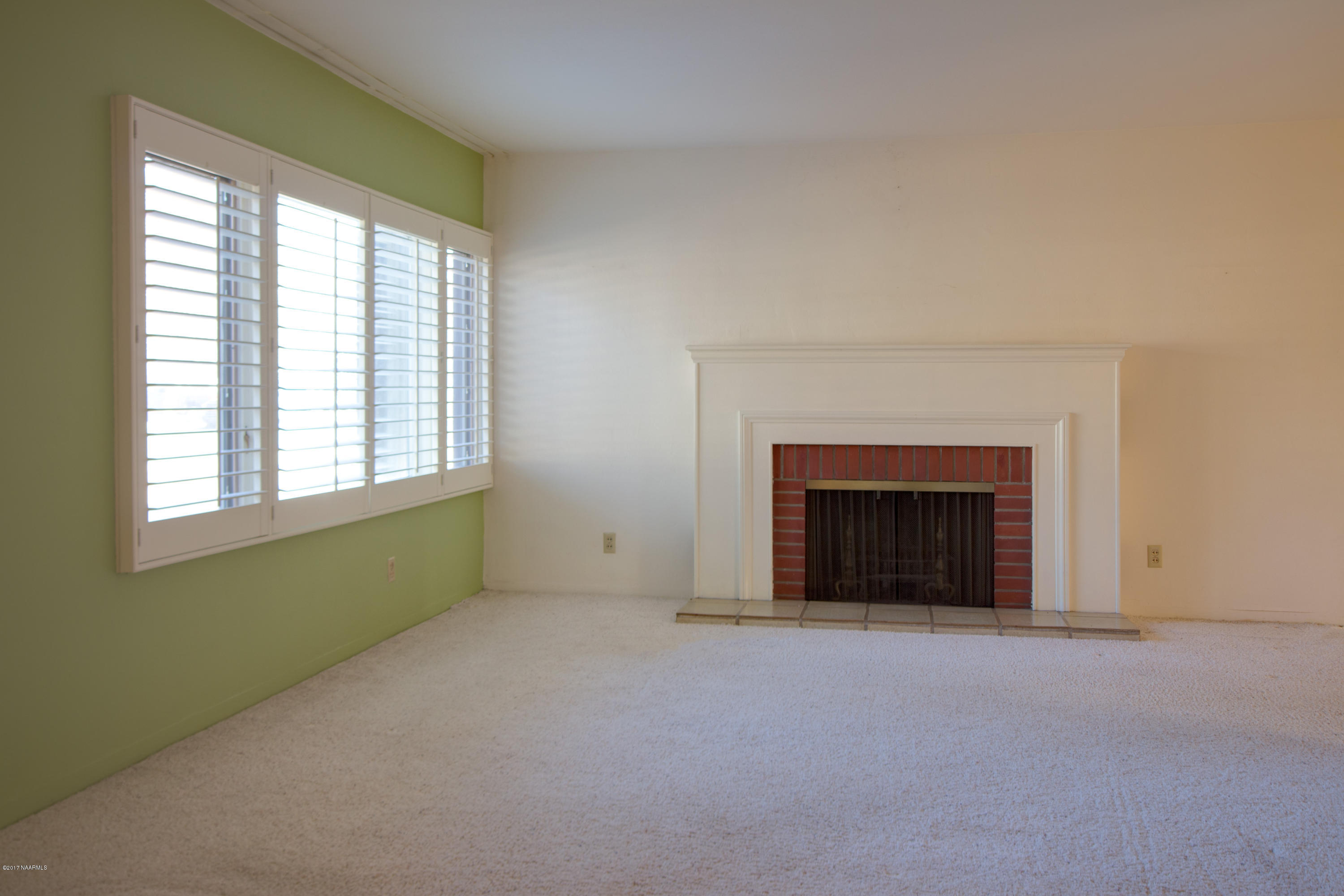 509 West Apache Road Flagstaff, AZ 86001 - Photo 3 of 30 IMG_2886_7_8mattix-Edit