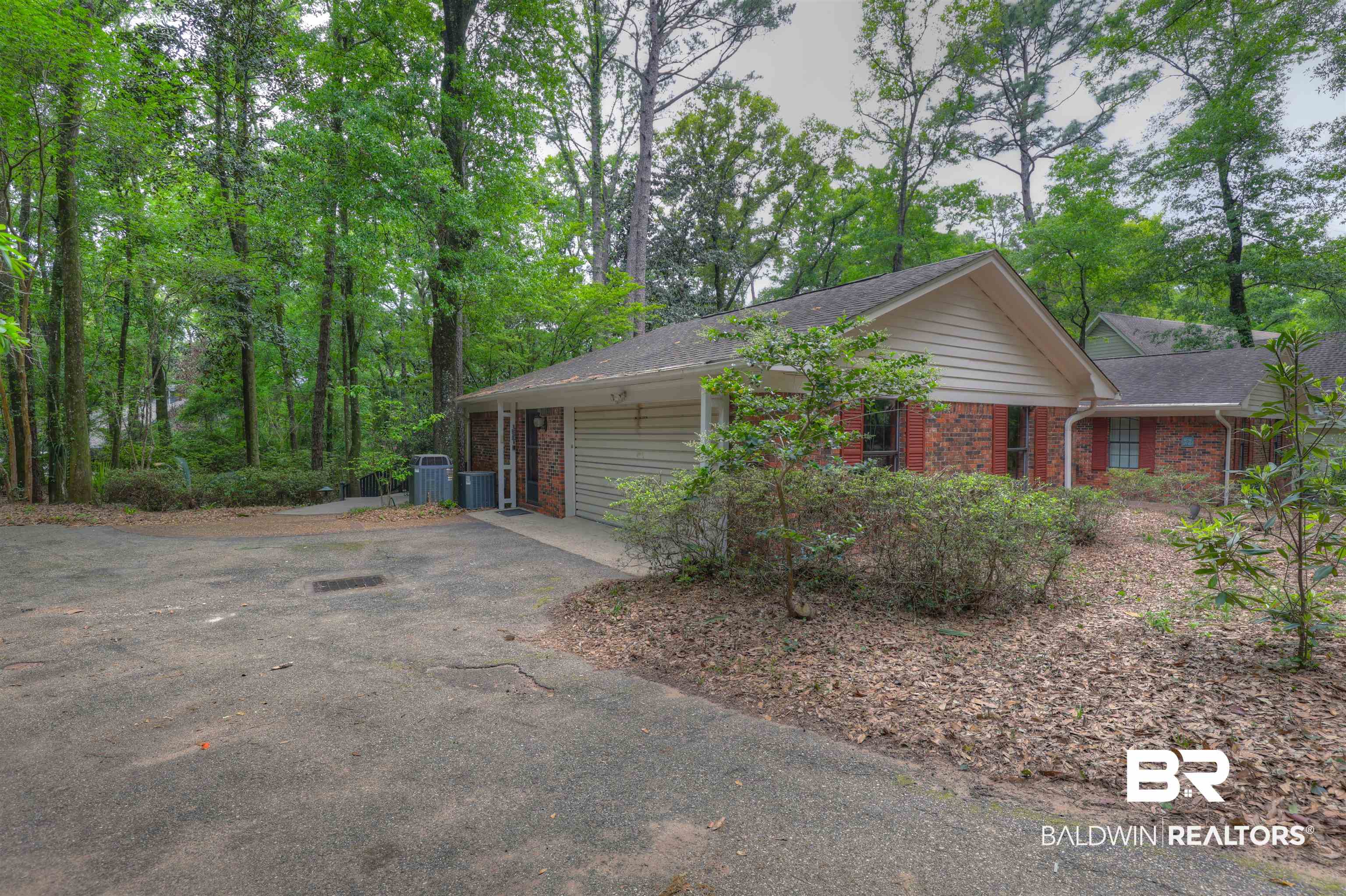 7323 Wild Oaks Road Fairhope, AL 36532 - Photo 41 of 45 Side Entrance to Double G