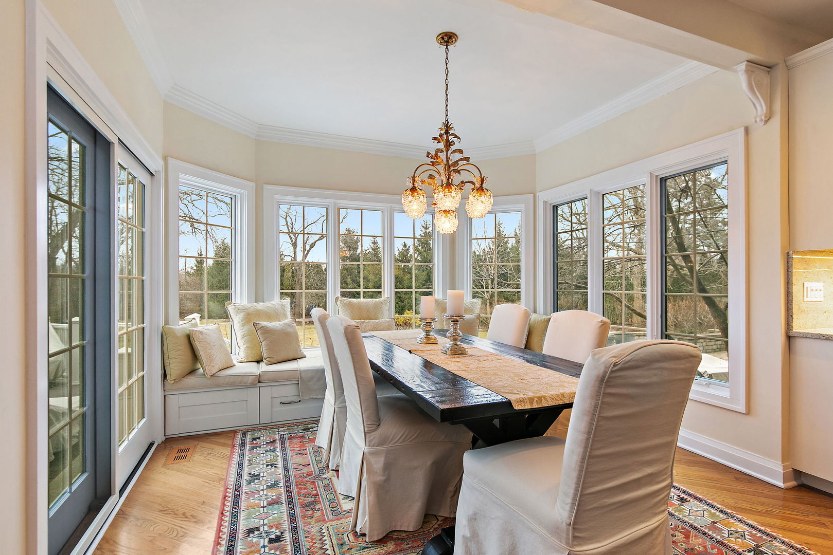 28360 Heritage Oak Road Chicago, IL 60641 - Photo 17 of 99