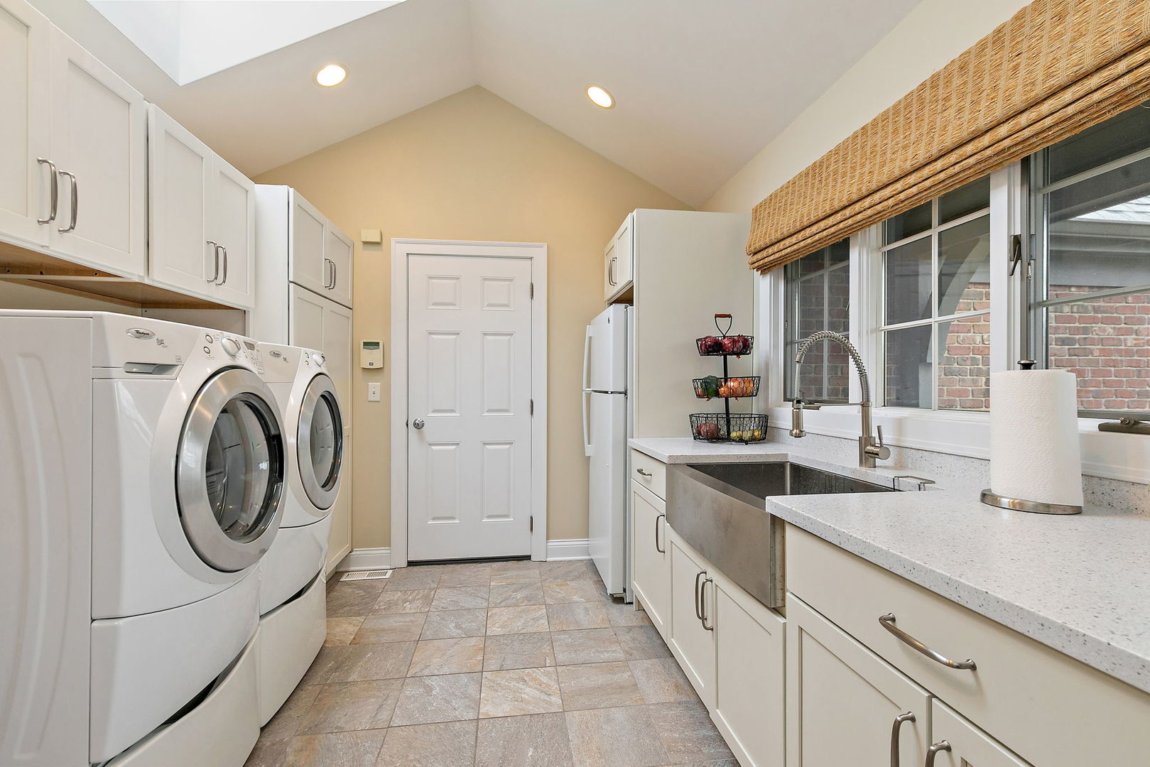 28360 Heritage Oak Road Chicago, IL 60641 - Photo 31 of 99