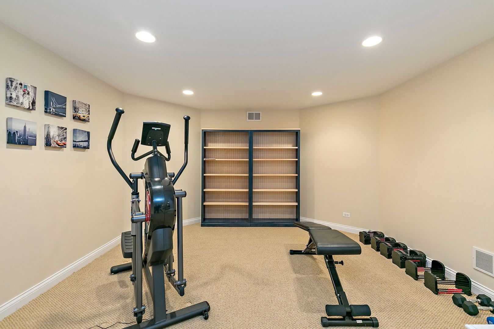 28360 Heritage Oak Road Chicago, IL 60641 - Photo 46 of 99