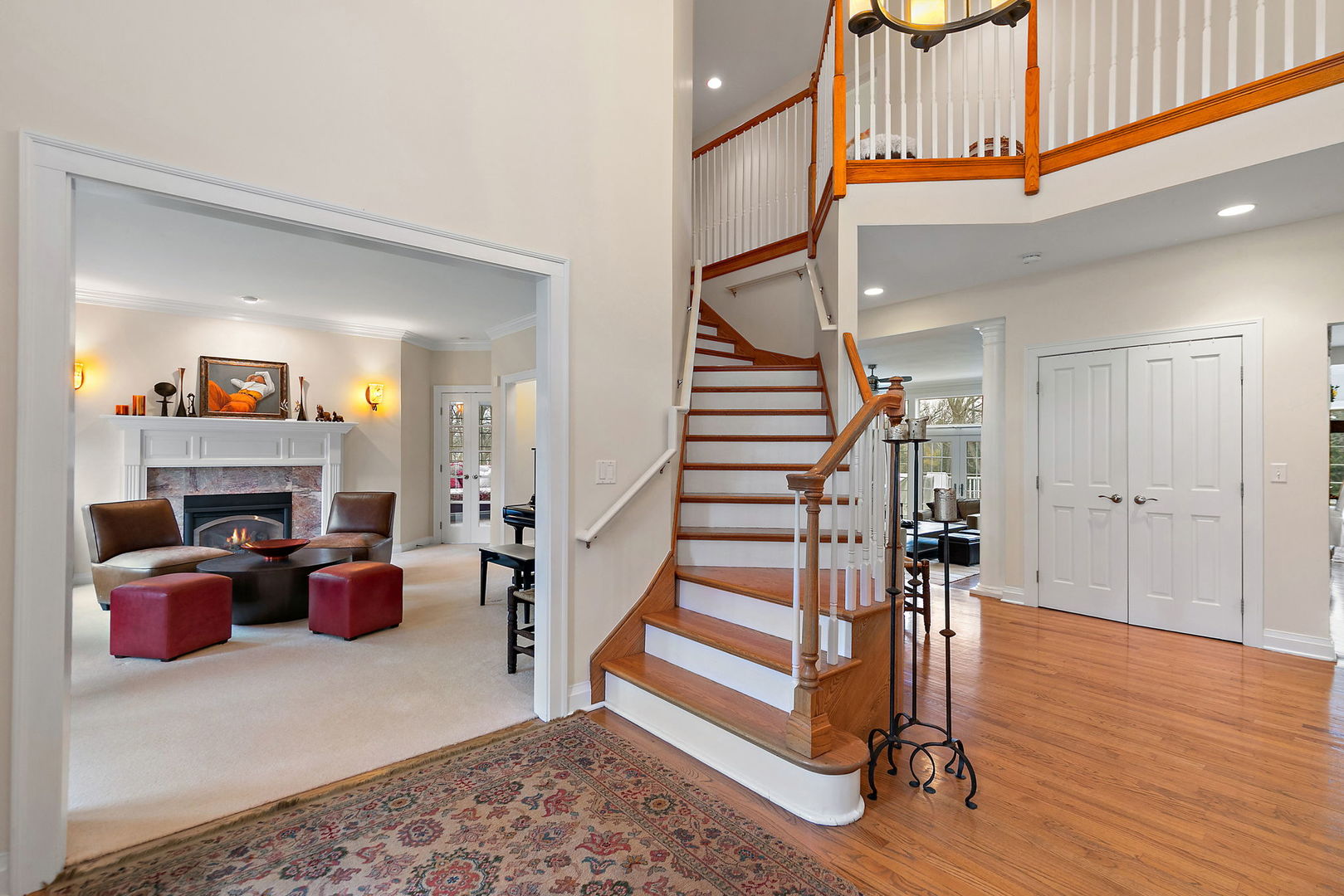 28360 Heritage Oak Road Chicago, IL 60641 - Photo 5 of 99